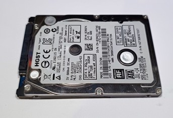 HITACHI – HTS725032A7E630 – 320GB, 7200rpm, firmware A560, DP/N 0CR6FK, 8MB cache, SATA, 2,5“, 7mm