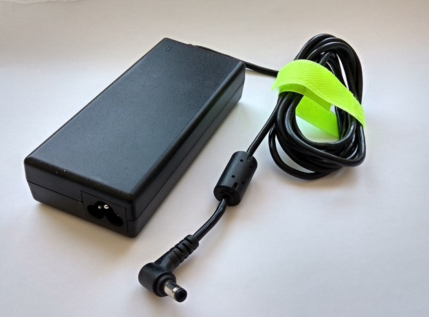 LITE-ON 19V 4.74A 90W PA-1900-004, PA-1900-08, 6708BA0056P