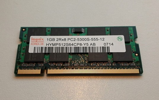 Hynix HYMP512S64CP8-Y5 AB-C, DDR2, 1GB, 667MHz, 1,8 V