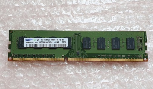 Samsung 2GB 240Pin DIMM DDR3 M378B5673EH1-CH9, 1.5V, 256Mx8, non-ECC, PC3-10600, 1333MHz