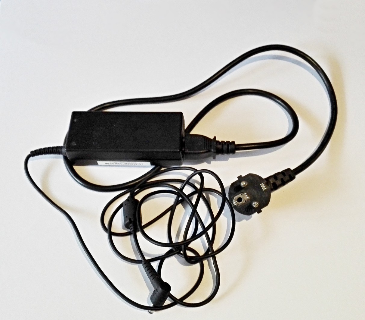 Napájecí adaptér originál ASUS 19V 3,42A 65W ASUS ADP-65JH BB
